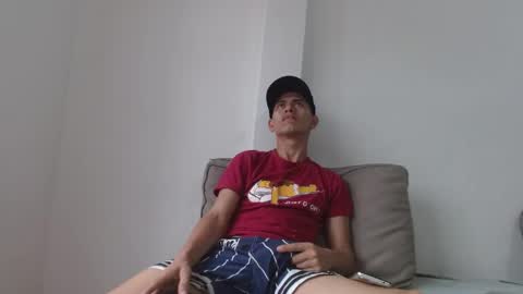 Snapshot of johan_kitten chatting on May 2, 2026, 7:08 pm johan online show from May 2, 2026, 7:08 pm