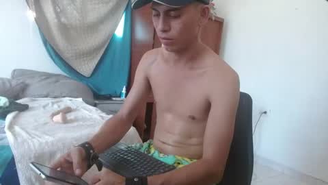 Snapshot of johan_kitten chatting on May 9, 2026, 9:31 pm johan online show from May 9, 2026, 9:31 pm
