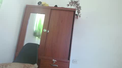 Snapshot of johan_kitten chatting on May 30, 2026, 9:12 pm johan online show from May 30, 2026, 9:12 pm