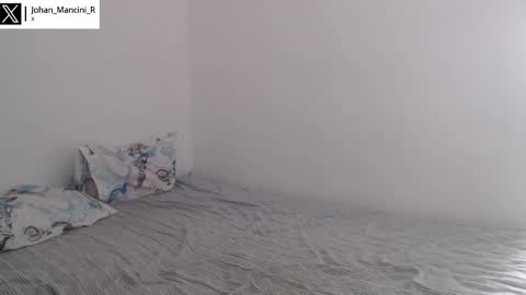 johan_mancini_r online show from January 27, 2025, 7:03 pm