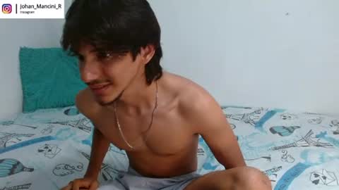 Snapshot of johan_mancini_r chatting on August 4, 2026, 5:37 pm johan_mancini_r online show from August 4, 2026, 5:37 pm