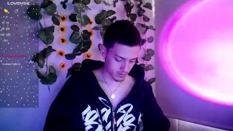 Snapshot of johan_parker222 chatting on September 20, 2025, 6:53 pm johan_parker222 online show from September 20, 2025, 6:53 pm