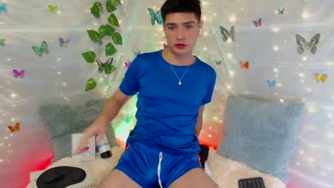 Snapshot of johan_sweet1 chatting on January 31, 2025, 9:37 am JOHAN - online show from January 31, 2025, 9:37 am