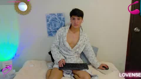 Snapshot of johan_sweet1 chatting on September 27, 2025, 11:37 am JOHAN - online show from September 27, 2025, 11:37 am