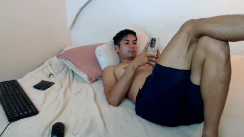 johanoro333 online show from April 16, 2026, 3:57 pm