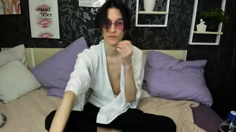john__strong online show from May 31, 2026, 1:18 pm