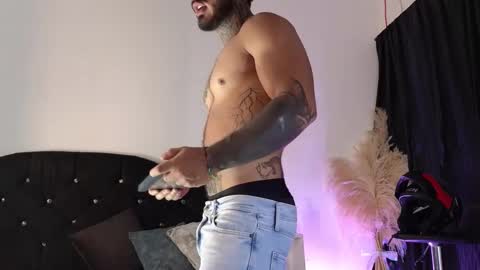 John  online show from November 9, 2025, 11:08 am