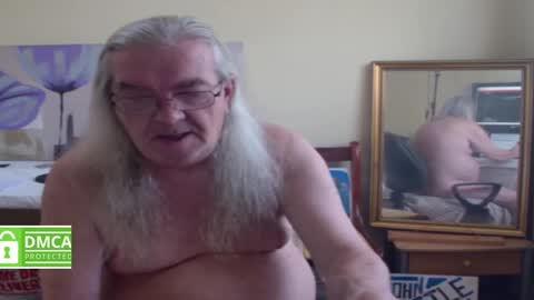 Snapshot of john_little_one chatting on April 25, 2026, 9:23 am JOHN online show from April 25, 2026, 9:23 am