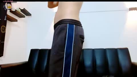 Snapshot of john_ssnow29 chatting on February 17, 2026, 10:45 am john_ssnow29 online show from February 17, 2026, 10:45 am