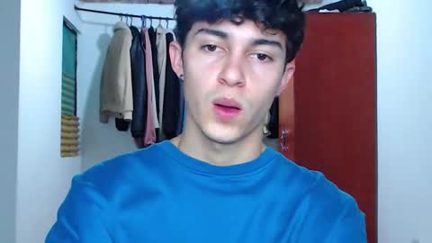 John Vichenso online show from September 17, 2025, 10:33 pm