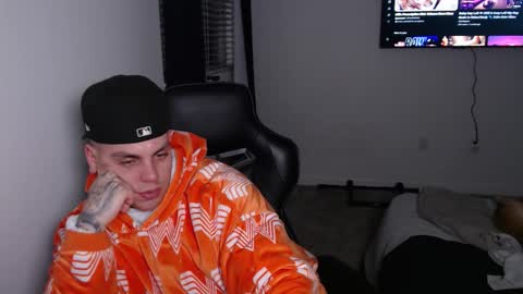 Snapshot of johnafterdark chatting on January 14, 2026, 2:39 am JAXX online show from January 14, 2026, 2:39 am