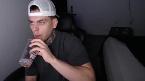 Snapshot of johnafterdark chatting on February 6, 2026, 4:39 am JAXX online show from February 6, 2026, 4:39 am