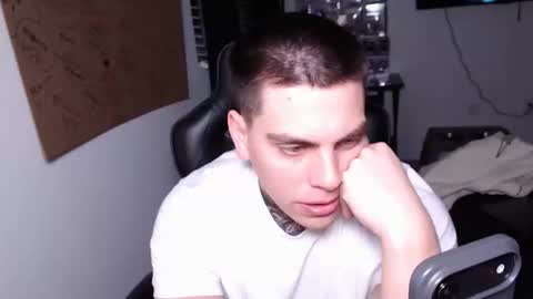 Snapshot of johnafterdark chatting on February 28, 2026, 2:01 am JAXX online show from February 28, 2026, 2:01 am