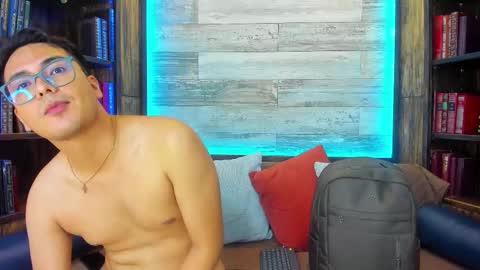 johnbelrose online show from October 19, 2025, 11:33 am