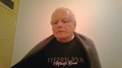 Snapshot of johndesnudado chatting on January 2, 2025, 10:01 pm johndesnudado online show from January 2, 2025, 10:01 pm