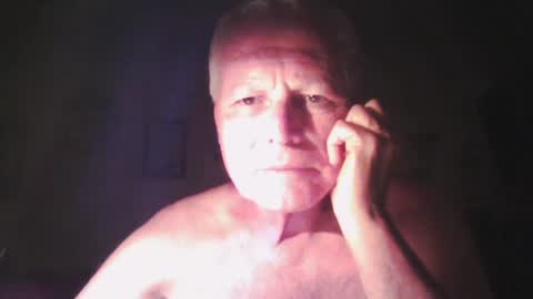 johndesnudado online show from June 14, 2026, 2:24 am
