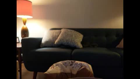 Johnee online show from September 14, 2025, 8:35 am