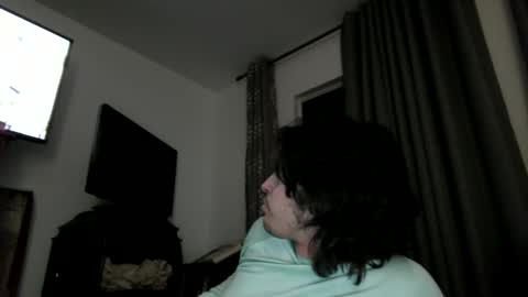 Snapshot of johnjohn90909 chatting on February 18, 2026, 2:18 am johnjohn online show from February 18, 2026, 2:18 am