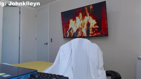 Snapshot of johnklleyn chatting on February 9, 2026, 6:23 pm john online show from February 9, 2026, 6:23 pm