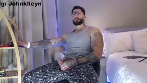Snapshot of johnklleyn chatting on June 19, 2026, 8:34 pm john online show from June 19, 2026, 8:34 pm