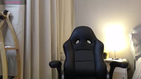 Snapshot of johnklleyn chatting on July 8, 2026, 7:51 pm john online show from July 8, 2026, 7:51 pm