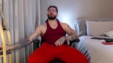 Snapshot of johnklleyn chatting on July 22, 2026, 7:27 pm john online show from July 22, 2026, 7:27 pm