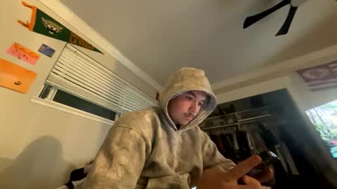 Snapshot of johnladdner chatting on May 11, 2026, 4:29 am johnladdner online show from May 11, 2026, 4:29 am
