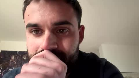 Snapshot of johnmayer89 chatting on January 6, 2026, 2:43 pm JohnMayer 89 online show from January 6, 2026, 2:43 pm