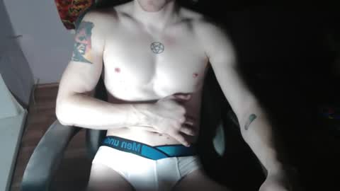 Snapshot of johnny_positive chatting on October 27, 2025, 4:11 pm Johnny online show from October 27, 2025, 4:11 pm