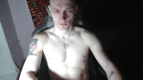 Snapshot of johnny_positive chatting on November 3, 2025, 3:57 pm Johnny online show from November 3, 2025, 3:57 pm