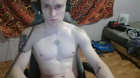 Snapshot of johnny_positive chatting on November 7, 2025, 5:35 pm Johnny online show from November 7, 2025, 5:35 pm