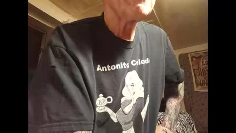 Snapshot of johnnyanubis chatting on February 25, 2026, 12:20 am Master online show from February 25, 2026, 12:20 am