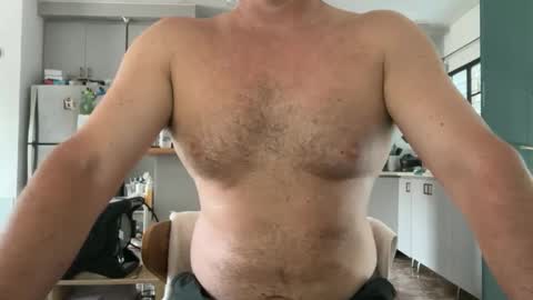 Snapshot of johnnyblueskies chatting on October 12, 2025, 11:53 am Johnny Blue Eyes online show from October 12, 2025, 11:53 am