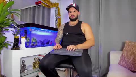 Snapshot of johnnygrayson_ chatting on December 6, 2024, 10:08 pm JOHNNY online show from December 6, 2024, 10:08 pm