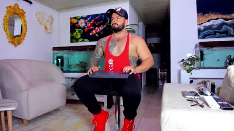Snapshot of johnnygrayson_ chatting on March 6, 2025, 12:10 am JOHNNY online show from March 6, 2025, 12:10 am
