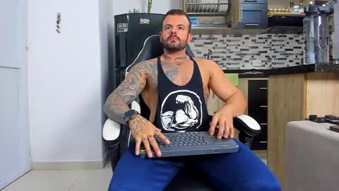 JOHNNY online show from December 1, 2025, 12:15 am