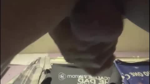 johnnyshung1 online show from February 5, 2025, 9:57 am