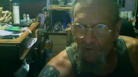 johnnyshung1 online show from September 22, 2025, 4:03 am