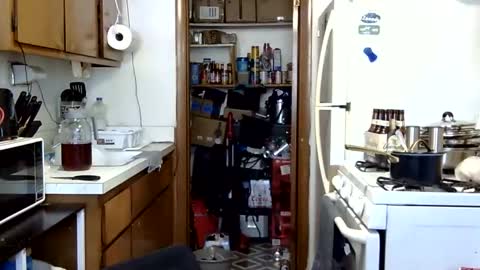 Snapshot of johnnytwain chatting on February 1, 2026, 7:56 pm johnnytwain online show from February 1, 2026, 7:56 pm