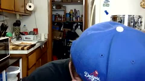 Snapshot of johnnytwain chatting on February 2, 2026, 7:23 pm johnnytwain online show from February 2, 2026, 7:23 pm