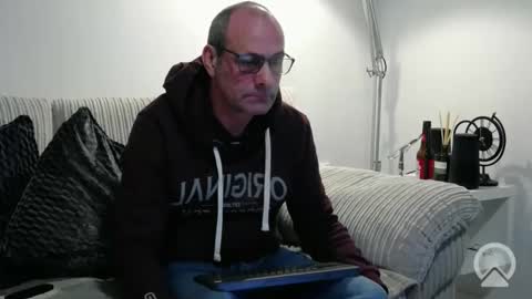 Snapshot of johnpevans chatting on March 7, 2026, 6:49 pm johnpevans online show from March 7, 2026, 6:49 pm