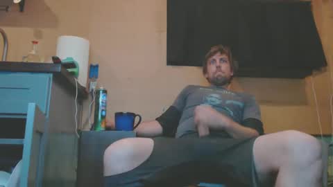 Snapshot of johnplayer23 chatting on January 17, 2025, 5:00 am johnplayer23 online show from January 17, 2025, 5:00 am