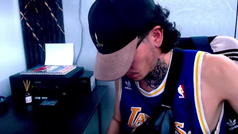 johnsonisaac94  online show from February 21, 2025, 6:07 am