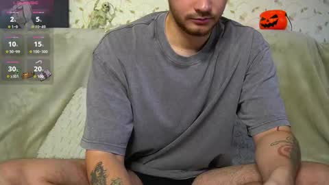 Snapshot of johnstoneisland chatting on November 5, 2025, 7:52 am John online show from November 5, 2025, 7:52 am