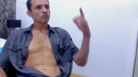 Snapshot of johnwickk_1 chatting on February 23, 2026, 5:54 pm JohnWickk 1 online show from February 23, 2026, 5:54 pm