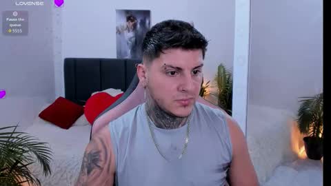 Johny online show from December 19, 2025, 6:37 pm