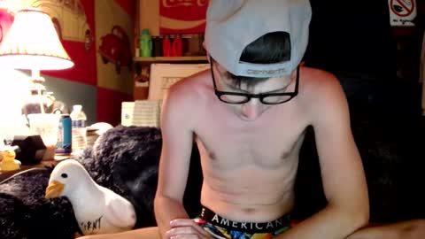 Snapshot of johstondude chatting on June 14, 2026, 3:19 am Johston online show from June 14, 2026, 3:19 am