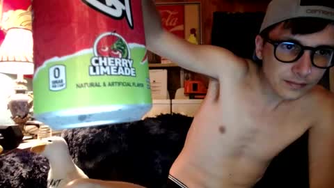 Snapshot of johstondude chatting on June 17, 2026, 5:10 am Johston online show from June 17, 2026, 5:10 am