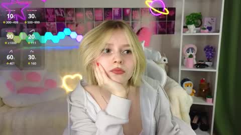 Snapshot of joice_queen chatting on March 1, 2025, 12:28 am Paula online show from March 1, 2025, 12:28 am
