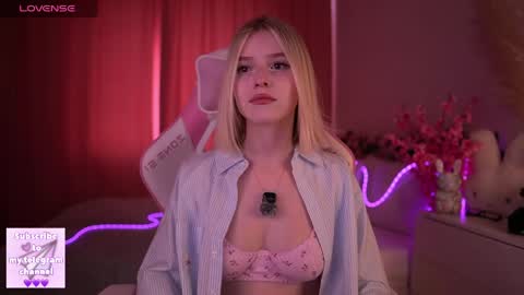 Paula online show from May 16, 2026, 3:36 am